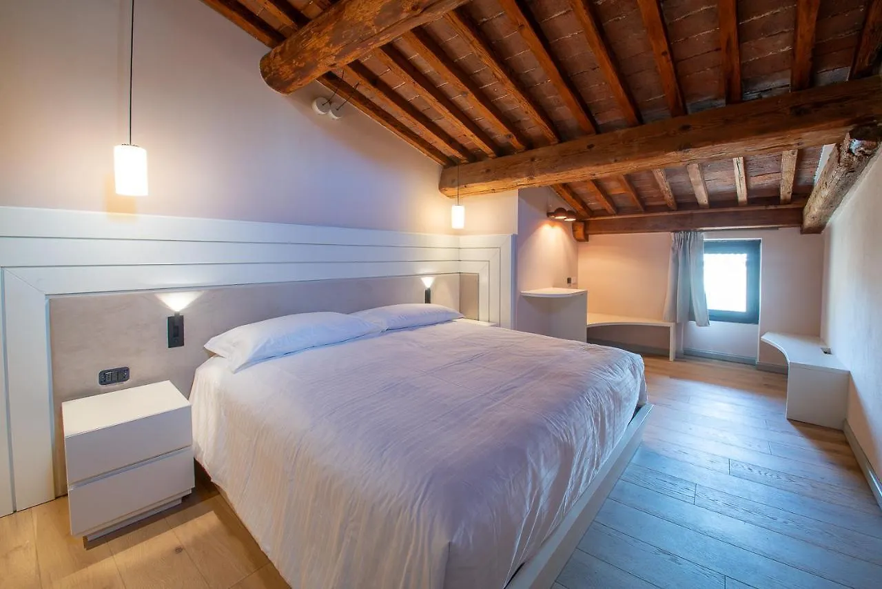 Apartmán Palazzo Reggiani - Leonardo Da Vinci Verona 0*,  Itálie